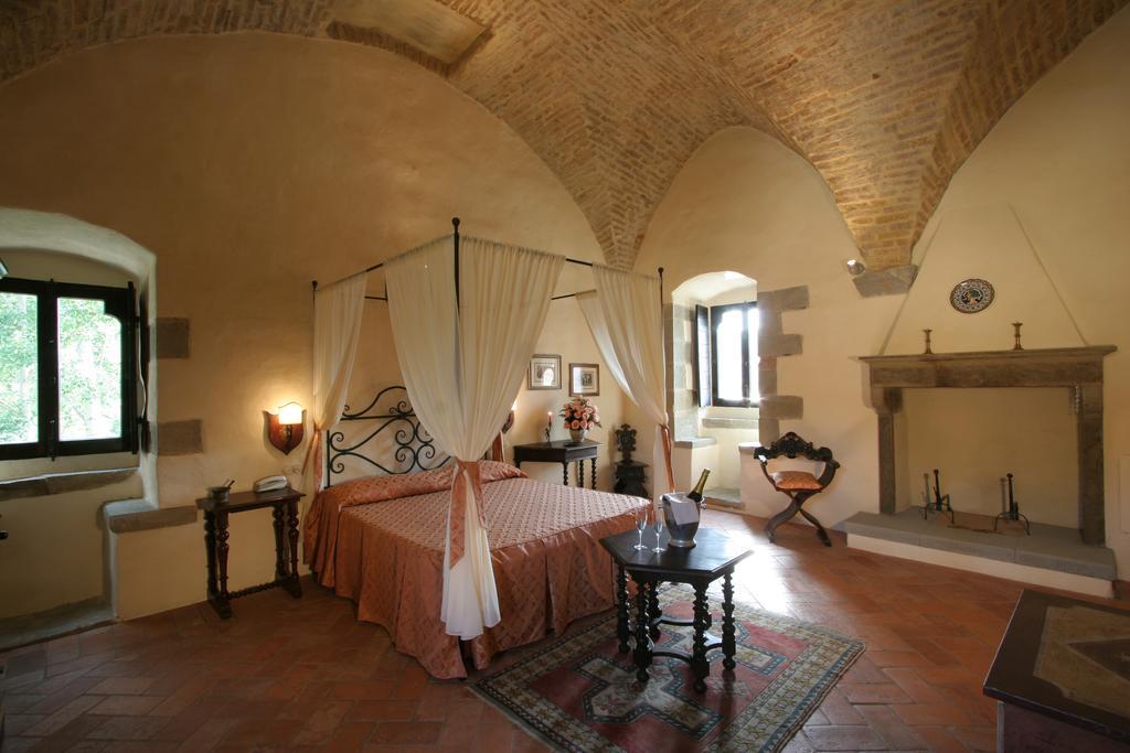 Hotel Relais Torre Santa Flora Subbiano Esterno foto