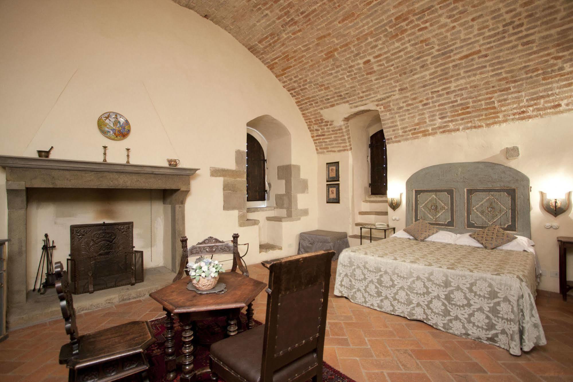 Hotel Relais Torre Santa Flora Subbiano Esterno foto